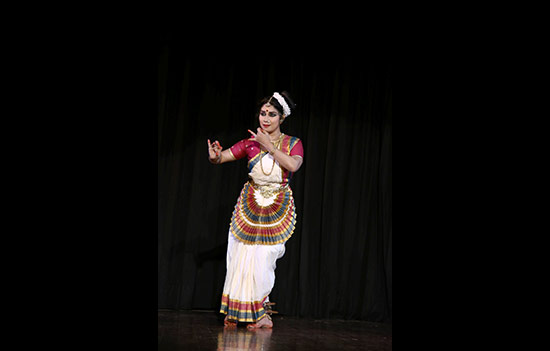 Mandala Arts Presents: Dancing Krishna | See Chicago Dance